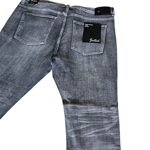 Men’s Slim Taper Fit Distressed Black/Gray Denim Jeans Size 42x32 - Picture 8 of 9